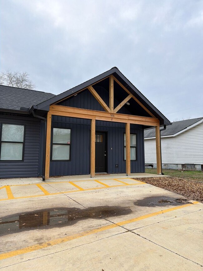 Foto del edificio - 526 Gadsden Rd NW