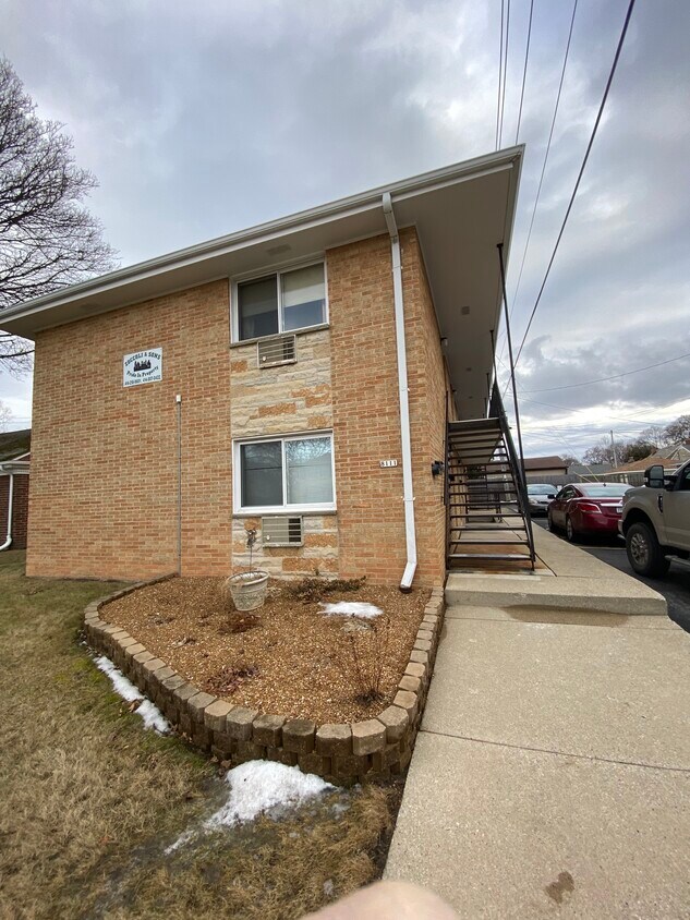 Front of Building - 8111 W Lincoln Ave
