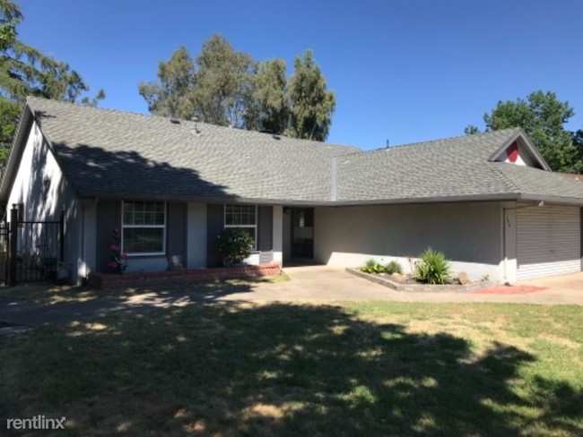 3 Br 3 Bath House 3420 Midas Ave House For Rent In Rocklin