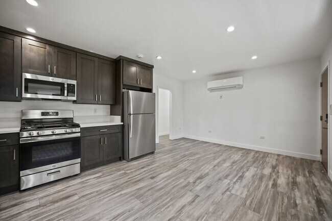 La UNIDAD A ya está disponible - 410 Lucas Ave.