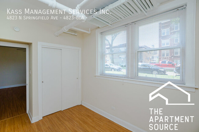 Building Photo - 4819 N Springfield Ave