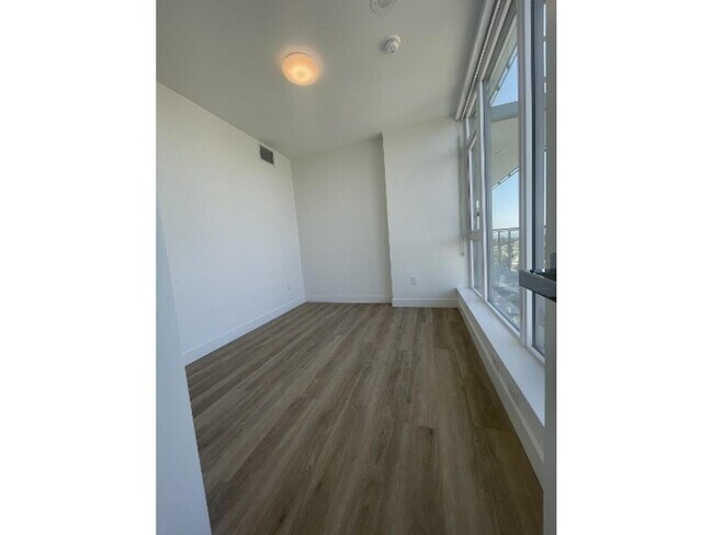 Building Photo - 9675 King George Blvd