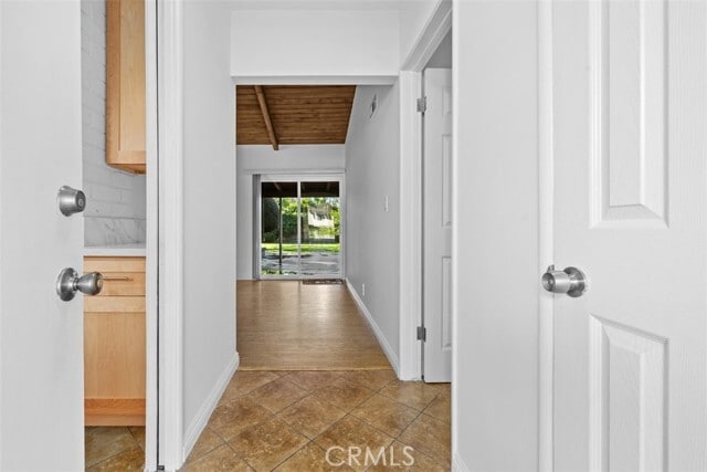 Foto del edificio - 219 S Meadow Rd