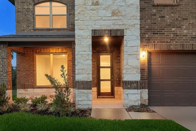 Building Photo - 206 Temple Ln