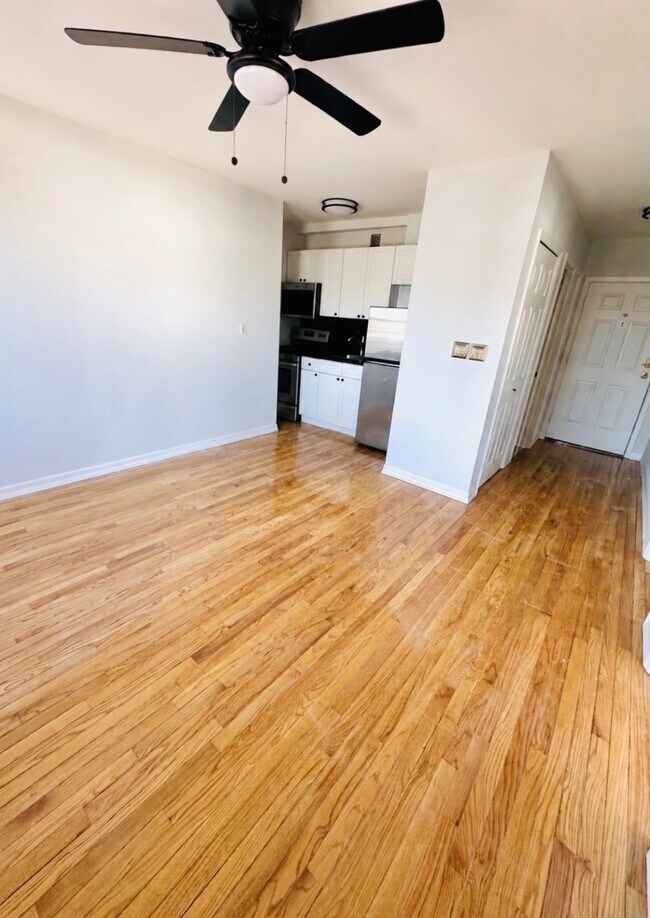 Foto del edificio - 890 W Beech St