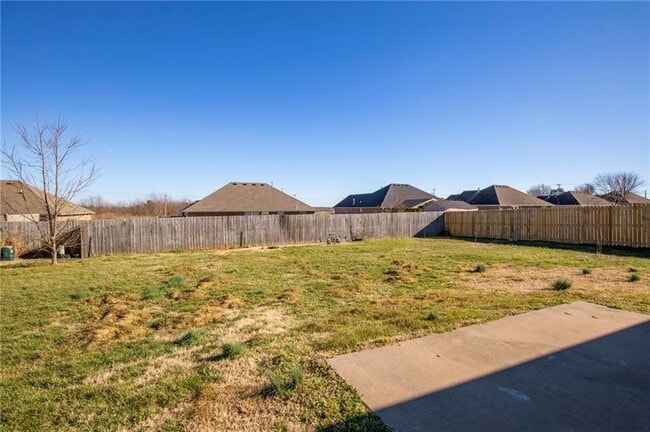 Building Photo - 541 Tamarron Dr