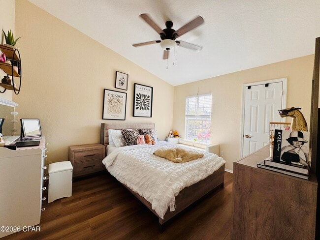 Foto del edificio - 1109 Lighthouse Rd