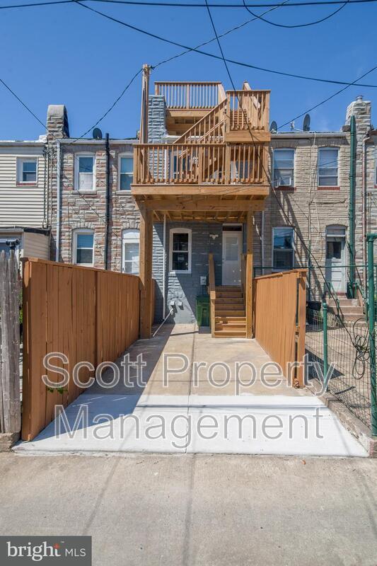 Building Photo - 805 N Chester St