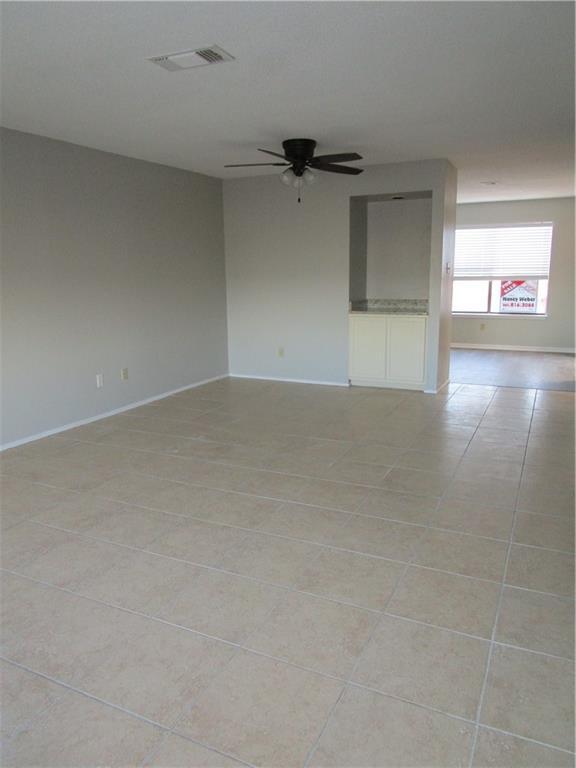 Building Photo - 4401 River Valley Dr