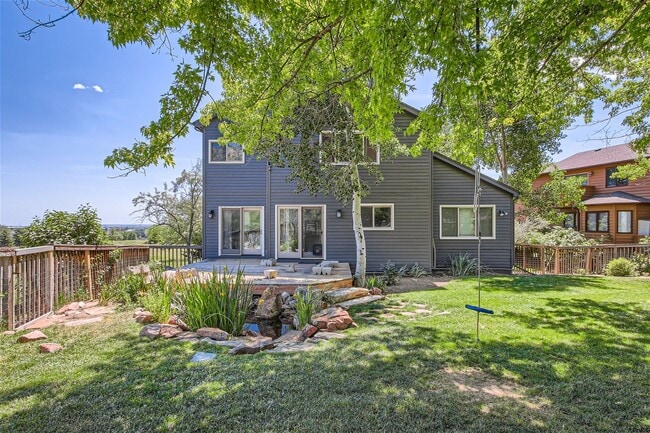 Building Photo - Exceptional 5-Bedroom Home in Premier Nort...