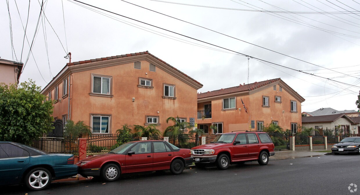 Foto del edificio - 430-436 1/2 E 29th St