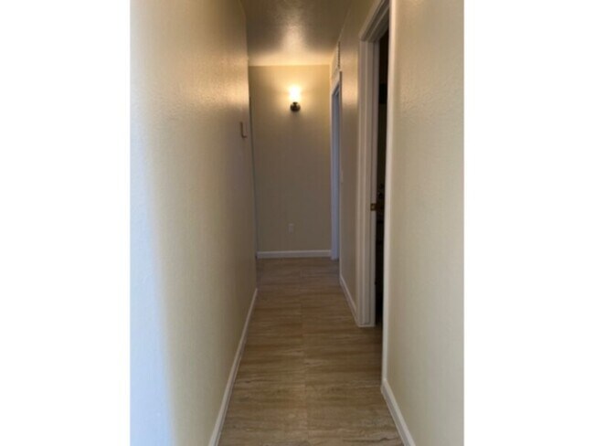 Building Photo - 3 bedroom 2 bath home in Arizona City