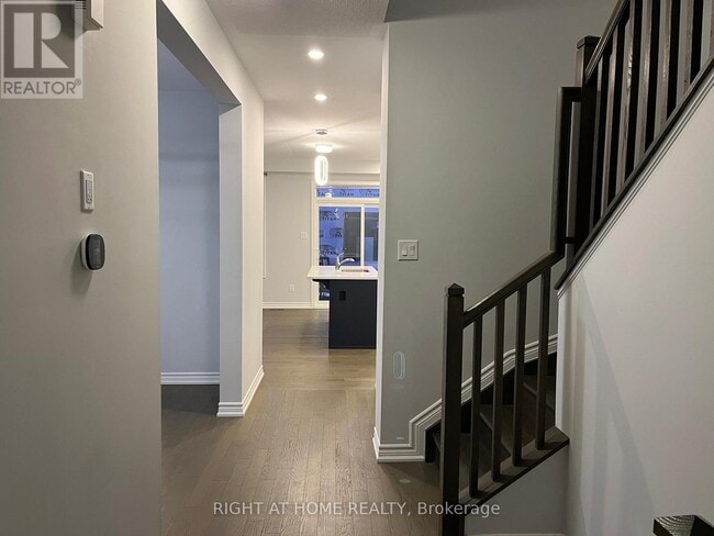 Building Photo - 702 Perseus Ave