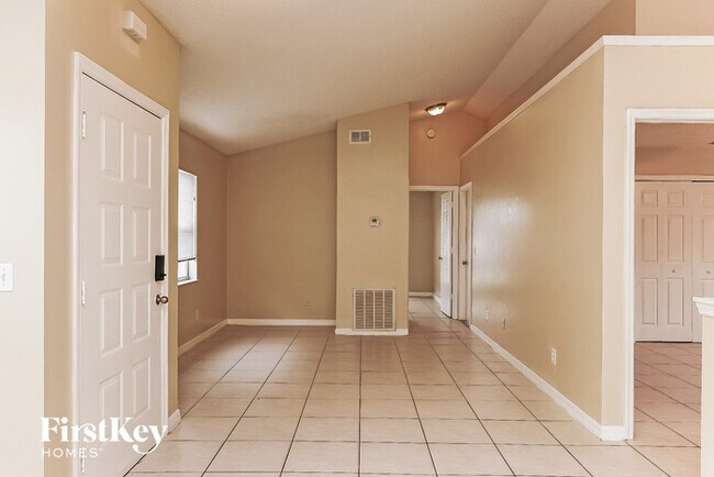 Foto del edificio - 427 Southern Charm Dr