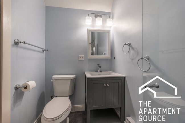 Building Photo - 1432 W Jonquil Ter