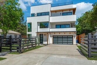 Building Photo - 3321 Coronet Blvd