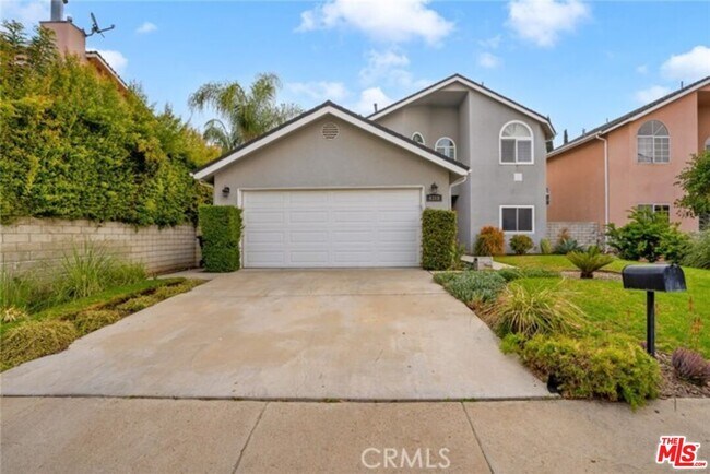 Building Photo - 6318 Chimineas Ave