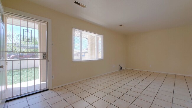 Foto del edificio - Cordova Duplex