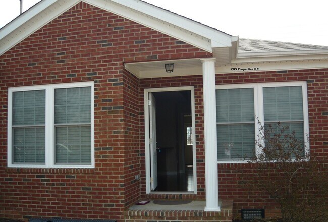 Foto del edificio - 209 Ashkirk Ln