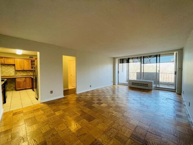 Foto del edificio - 99 Pond Ave