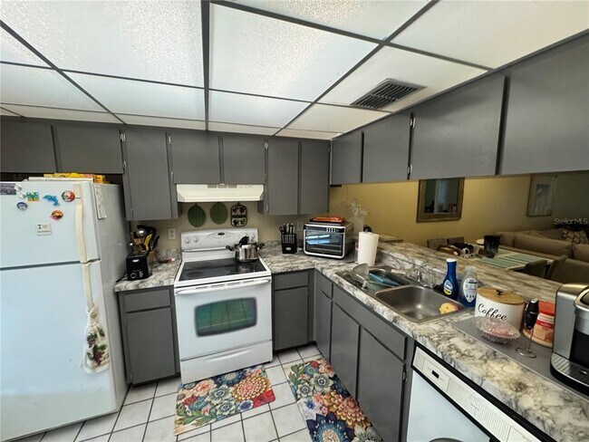 Foto del edificio - 7249 Parkside Villas Dr N