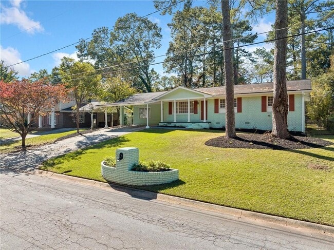Building Photo - 1467 Thompson Pl