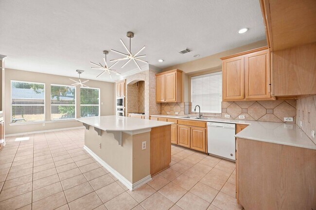 Foto del edificio - 14715 Golden Bough Ln