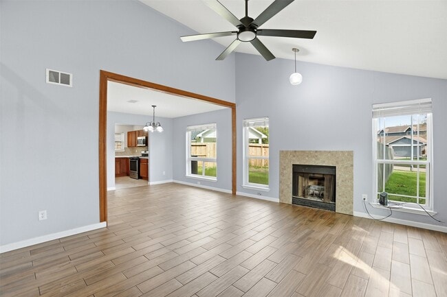 Foto del edificio - 7235 Battle Hills Dr
