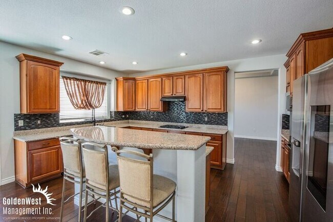 Foto del edificio - Stylish 5Bdm 4.5Ba Home in Las Vegas.