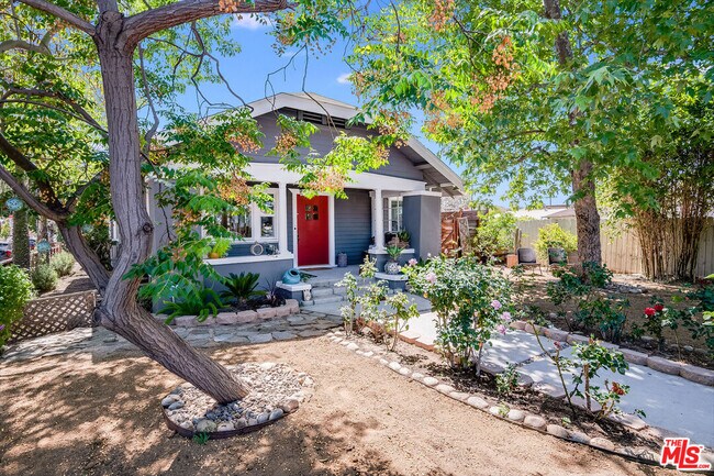 Building Photo - 5802 Lexington Ave