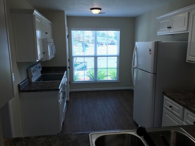 Building Photo - 161 Yucca Ct