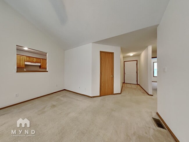 Building Photo - 1721 Windmill Way