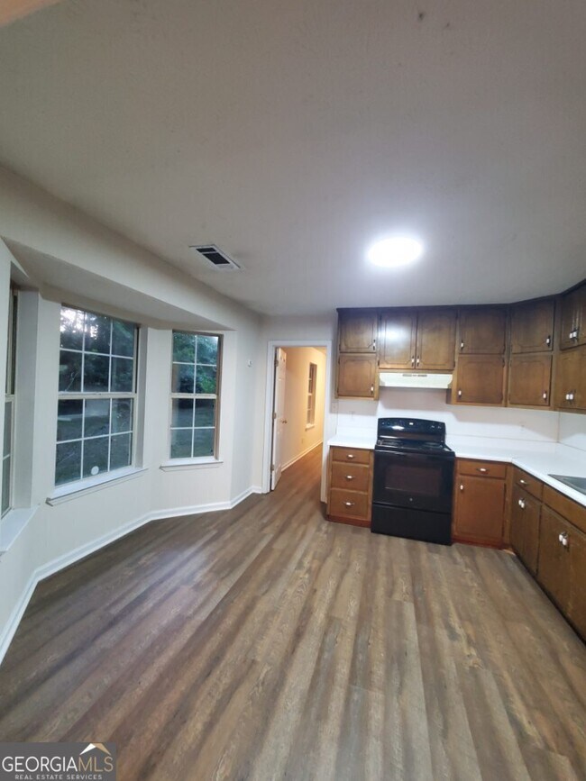 Foto del edificio - 217 Sweetgum Ln