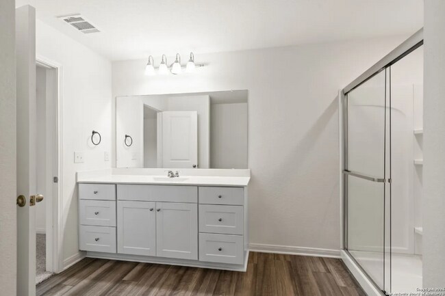 Foto del edificio - 5442 Pearl Mdw