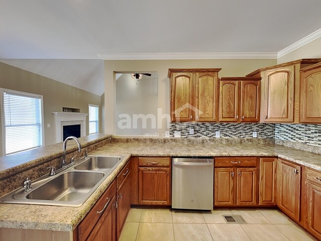 Building Photo - 227 Rockytop Trl