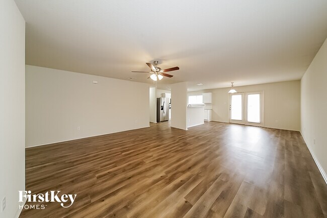 Building Photo - 2136 Benning Way