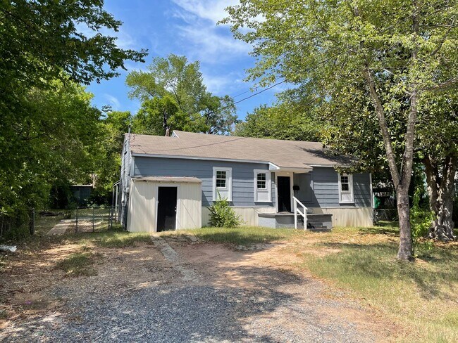 Foto del edificio - Remodeled Shreveport Home