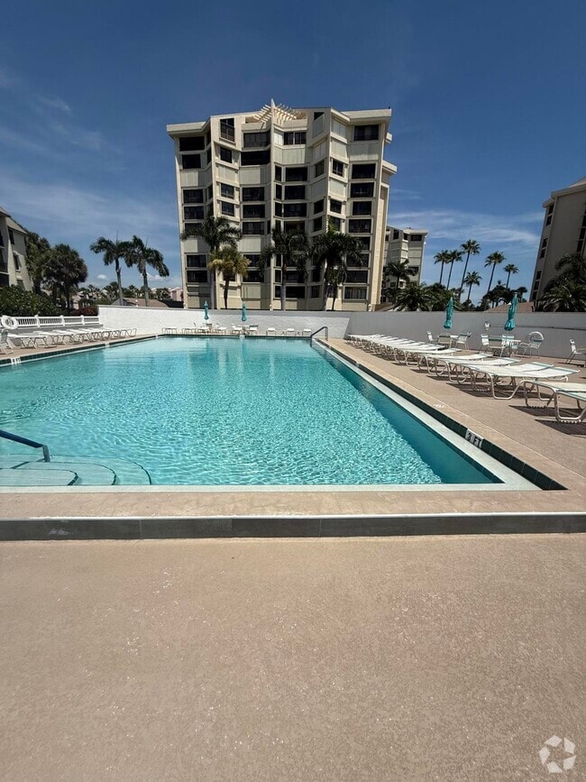 Building Photo - 2400 S Ocean Dr
