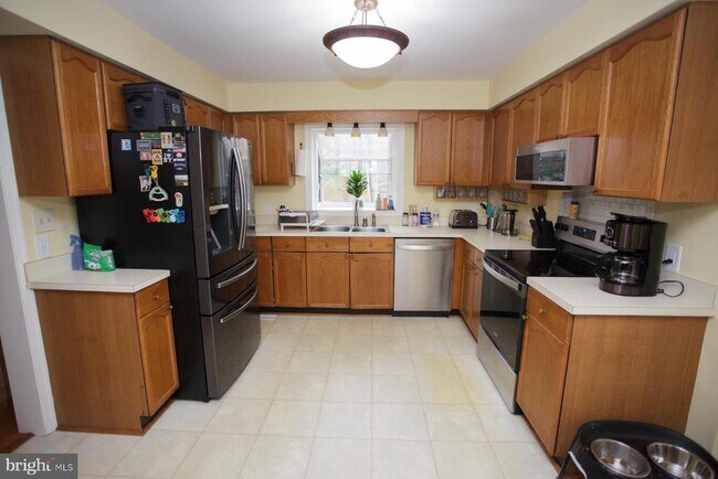 Foto del edificio - 8391 Miller Pl