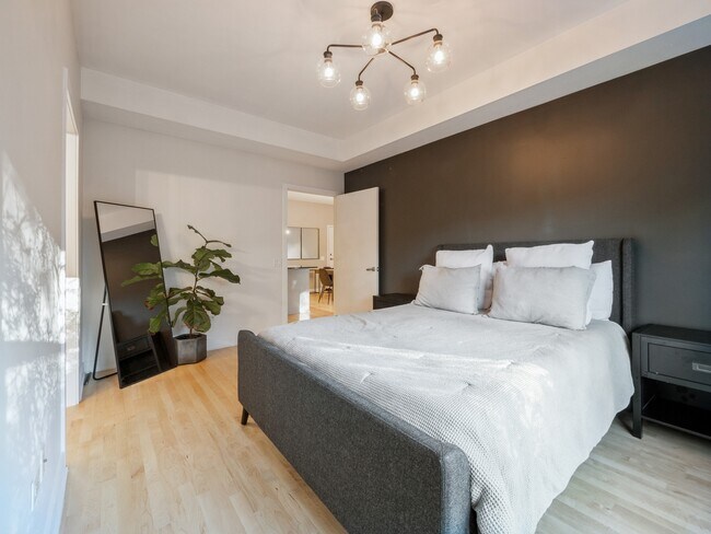 Foto del edificio - 4311 N Sheridan Rd