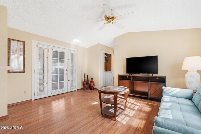 Foto del edificio - 6114 S Sawgrass Dr