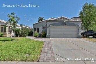 Building Photo - 1542 E Beacon Dr