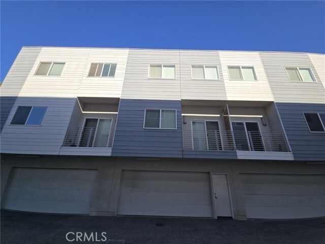 Foto del edificio - 1620 237th St