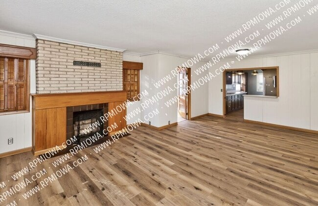 Building Photo - 3620 E7th Street-