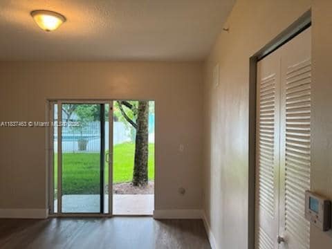 Foto del edificio - 11040 SW 196th St