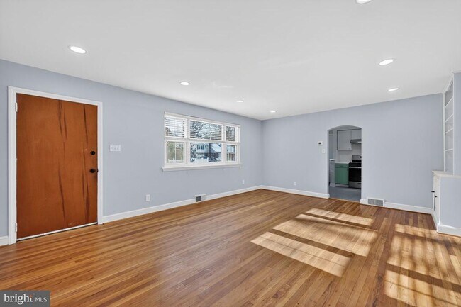 Foto del edificio - 109 W Park Blvd