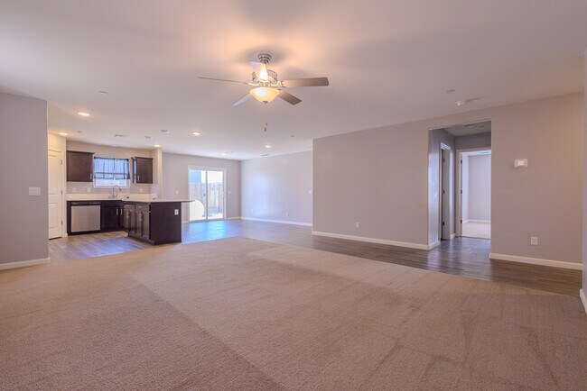 Building Photo - 5803 Vespucci Ave