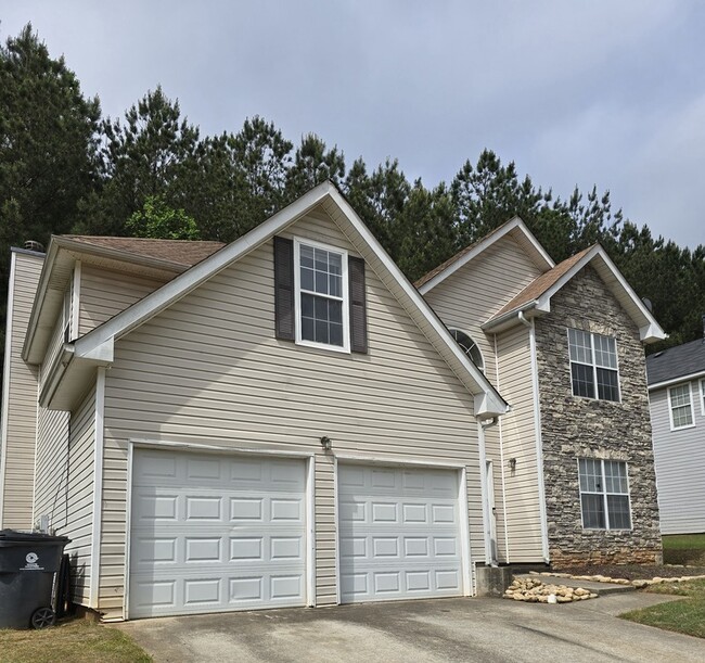 Building Photo - 462 Gresham Dr