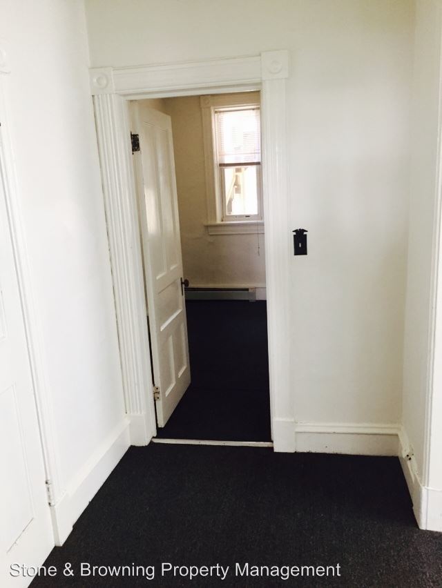 Building Photo - 57 Hickok Pl