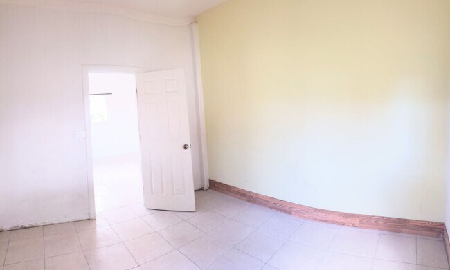 Building Photo - 47563 Ahilama